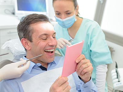 Henry Young, D.D.S. | Veneers, Cosmetic Dentistry and Implant Dentistry